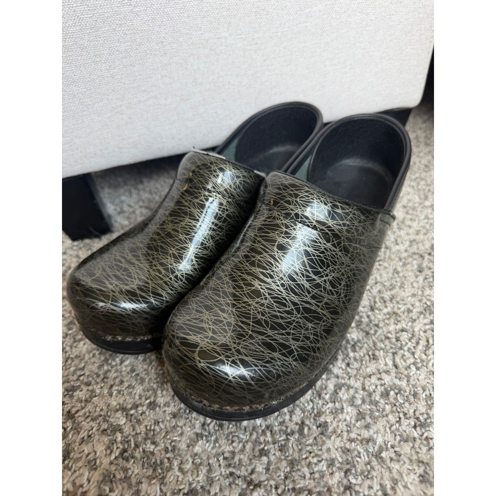 Dansko Professional Clogs Black Patent Silver Scribble Abstract Work Shoes 39